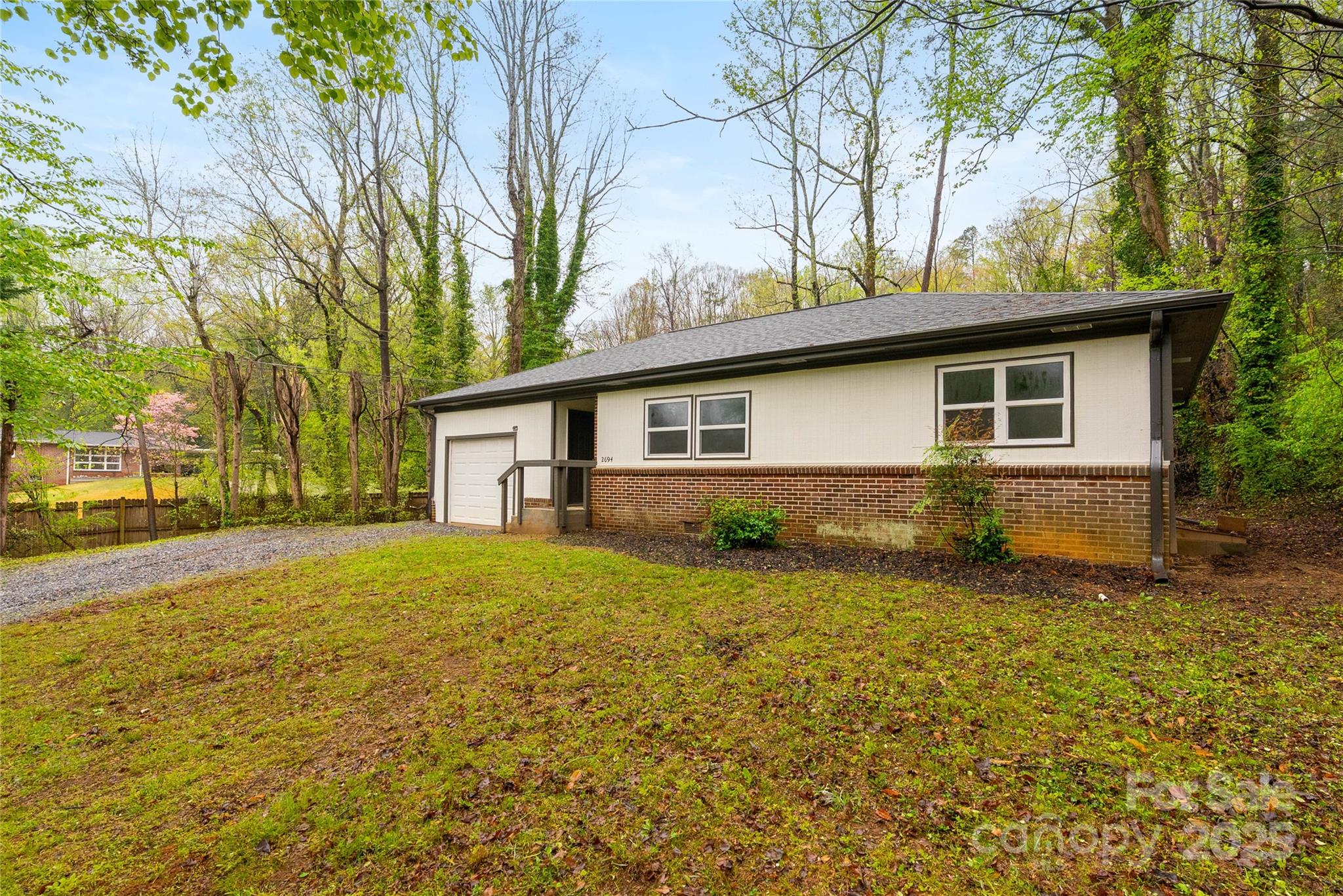 2694 W Lakeshore Drive