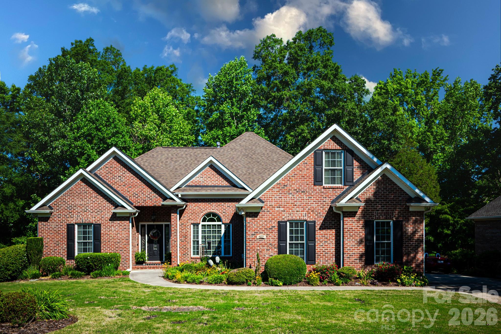 4015 Foxes Trail