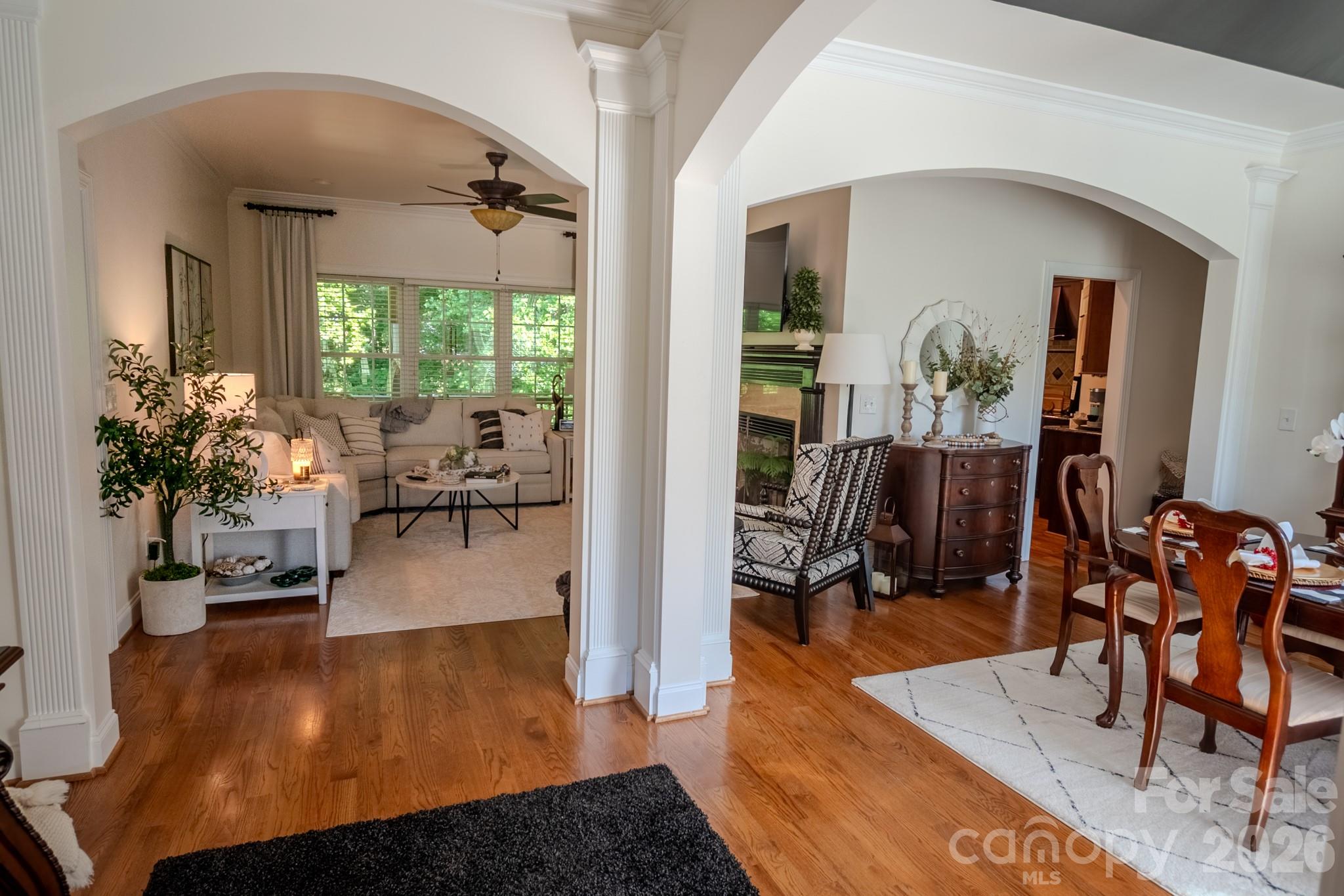 4015 Foxes Trail