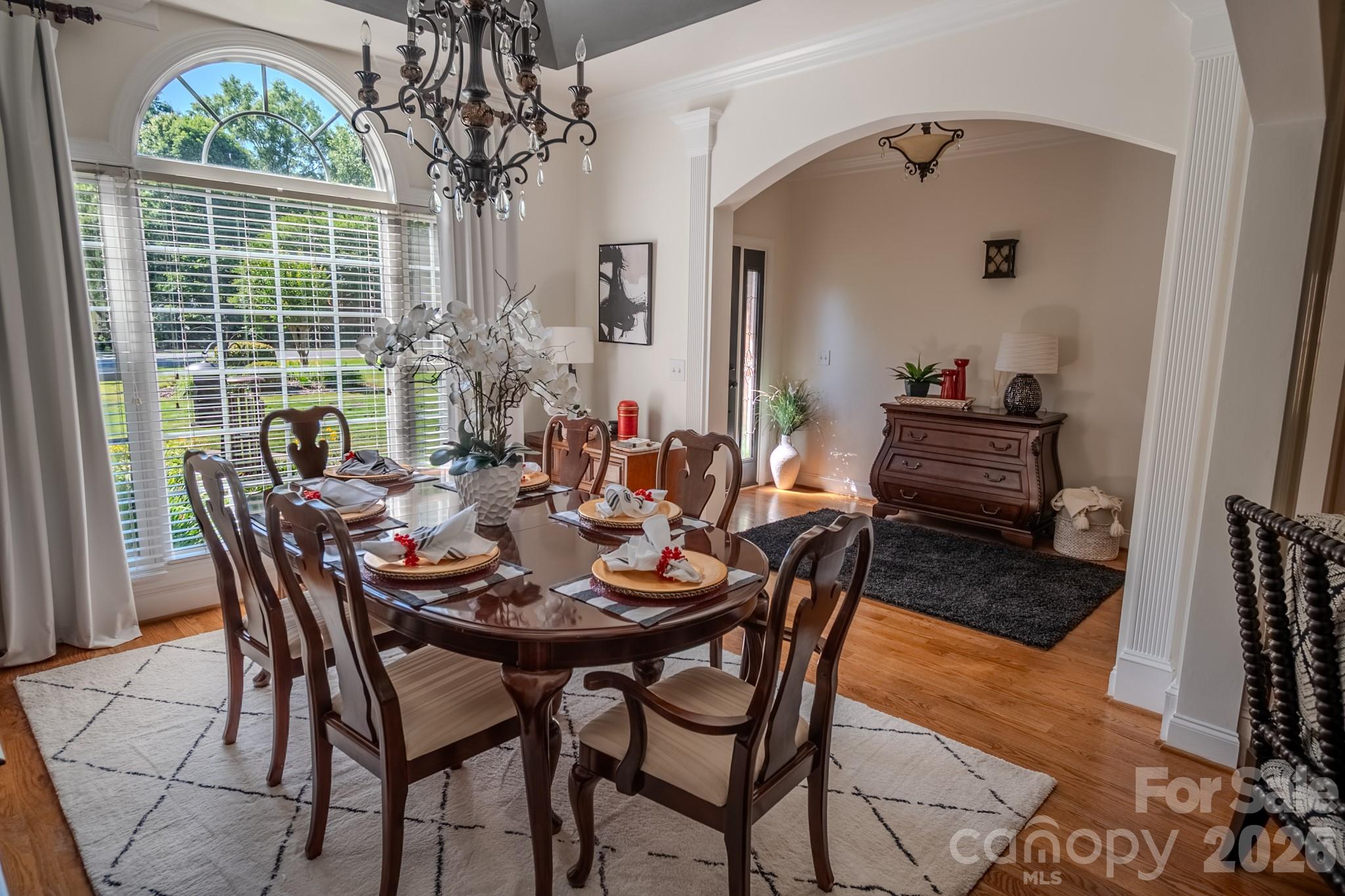 4015 Foxes Trail