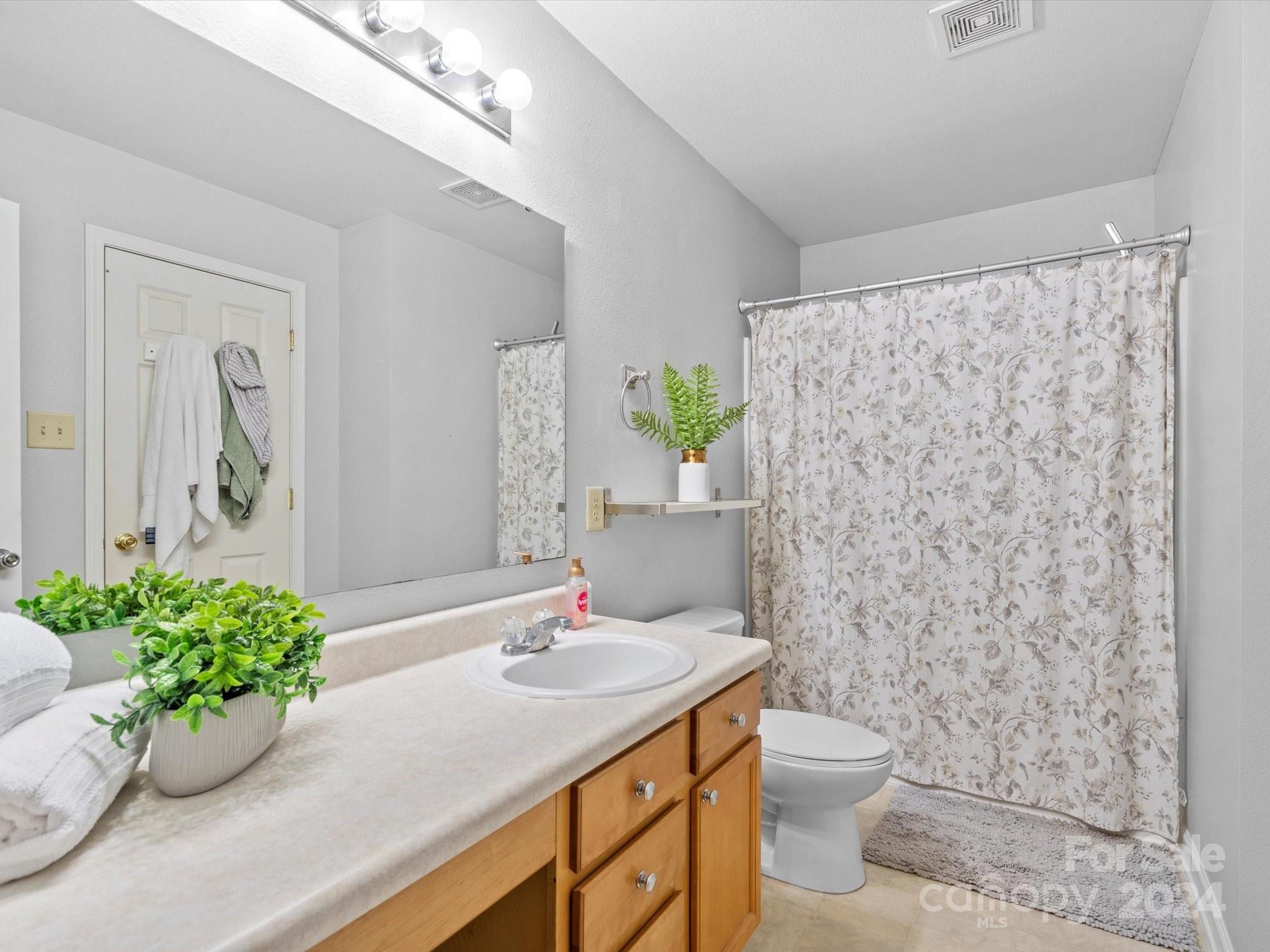 Oakbrooke - Residential