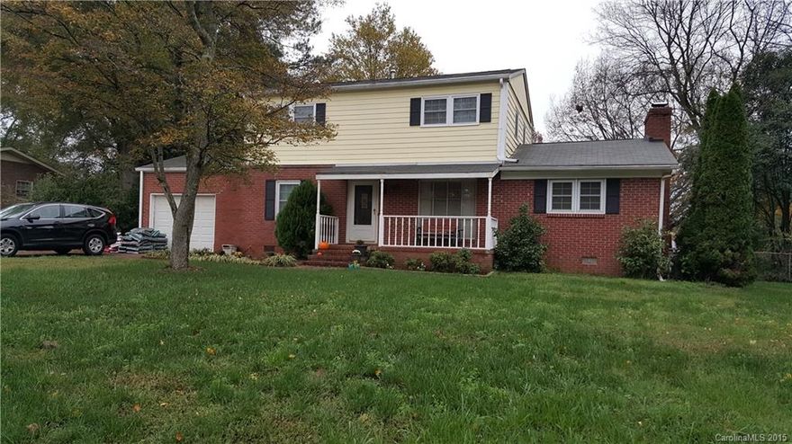 Location, location. Remodeled 3BR/2.5 BA, 2 car garage, large fenced backyard. Updated kitchen w/big windows, updated baths, new hardwood in den w/fireplace, hardwoods in living room, dining room, den and bedrooms, tile in bath rooms.
