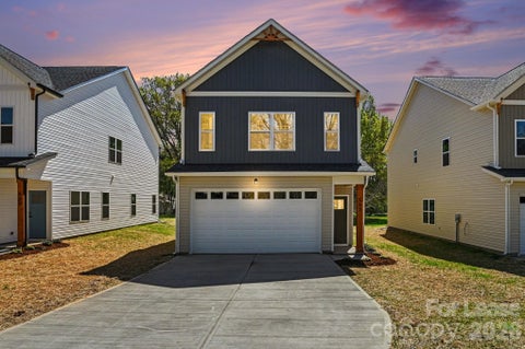 Photo of 562 W Wilson Avenue, Mooresville, NC 28115 (MLS # 4426983)