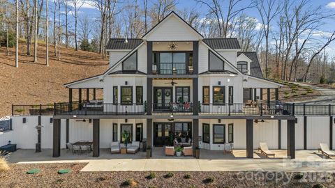 587 Carolina Drive Troy NC 27371