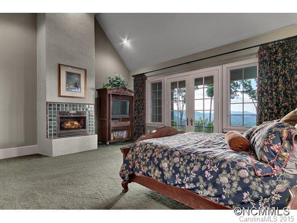 Reynolds Mountain - Residential