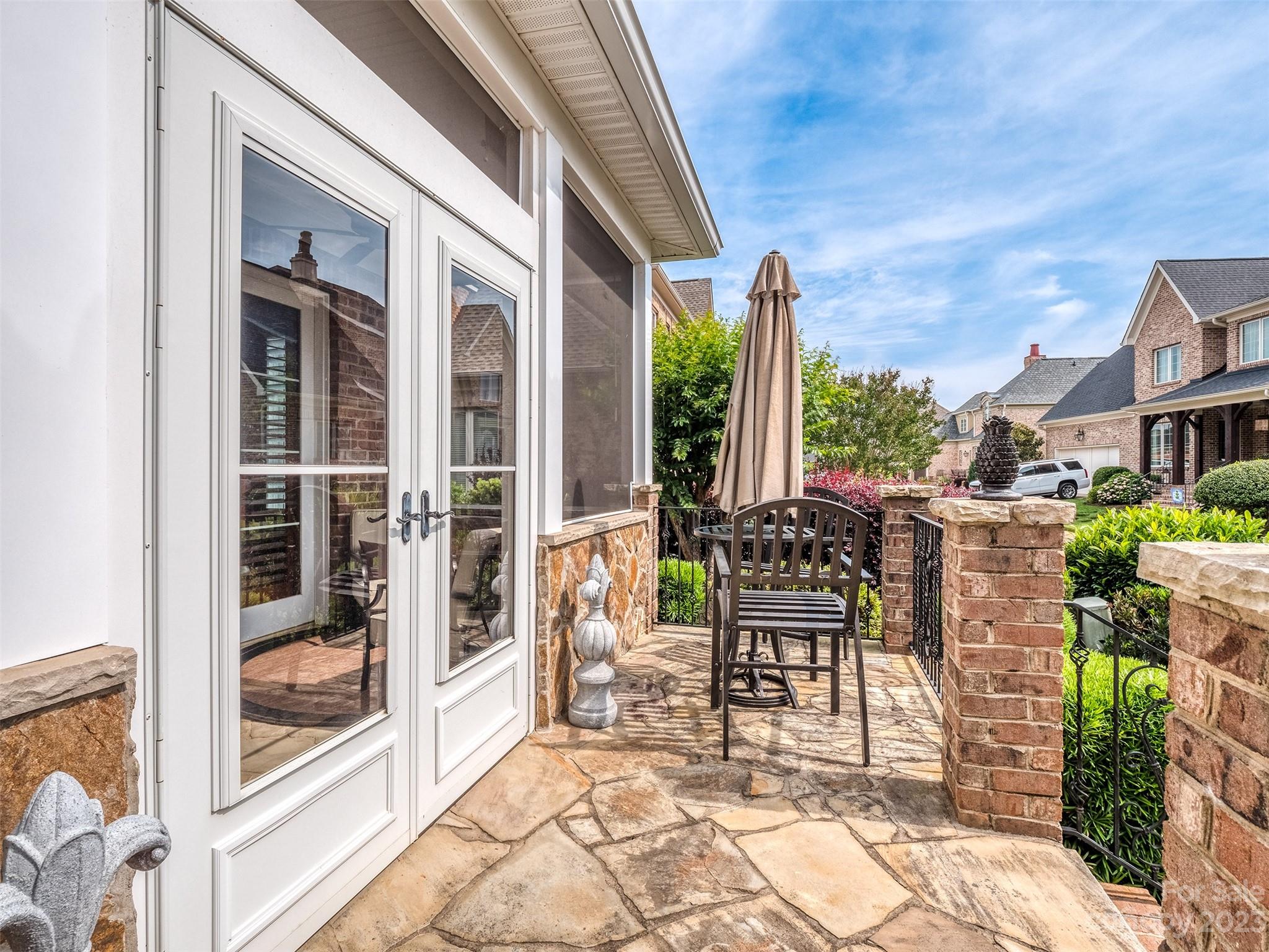 Joslin Pointe - Residential