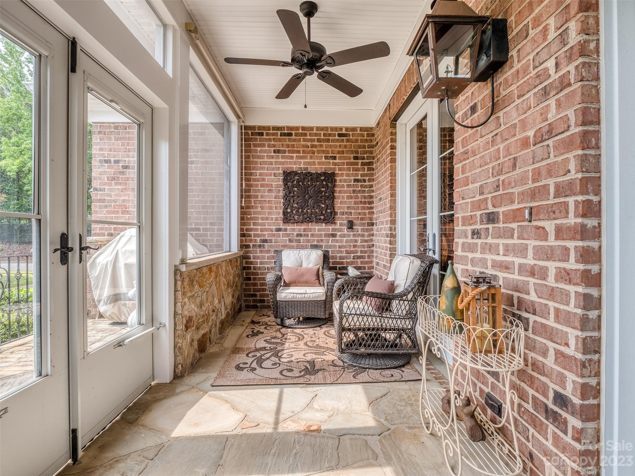 Joslin Pointe - Residential