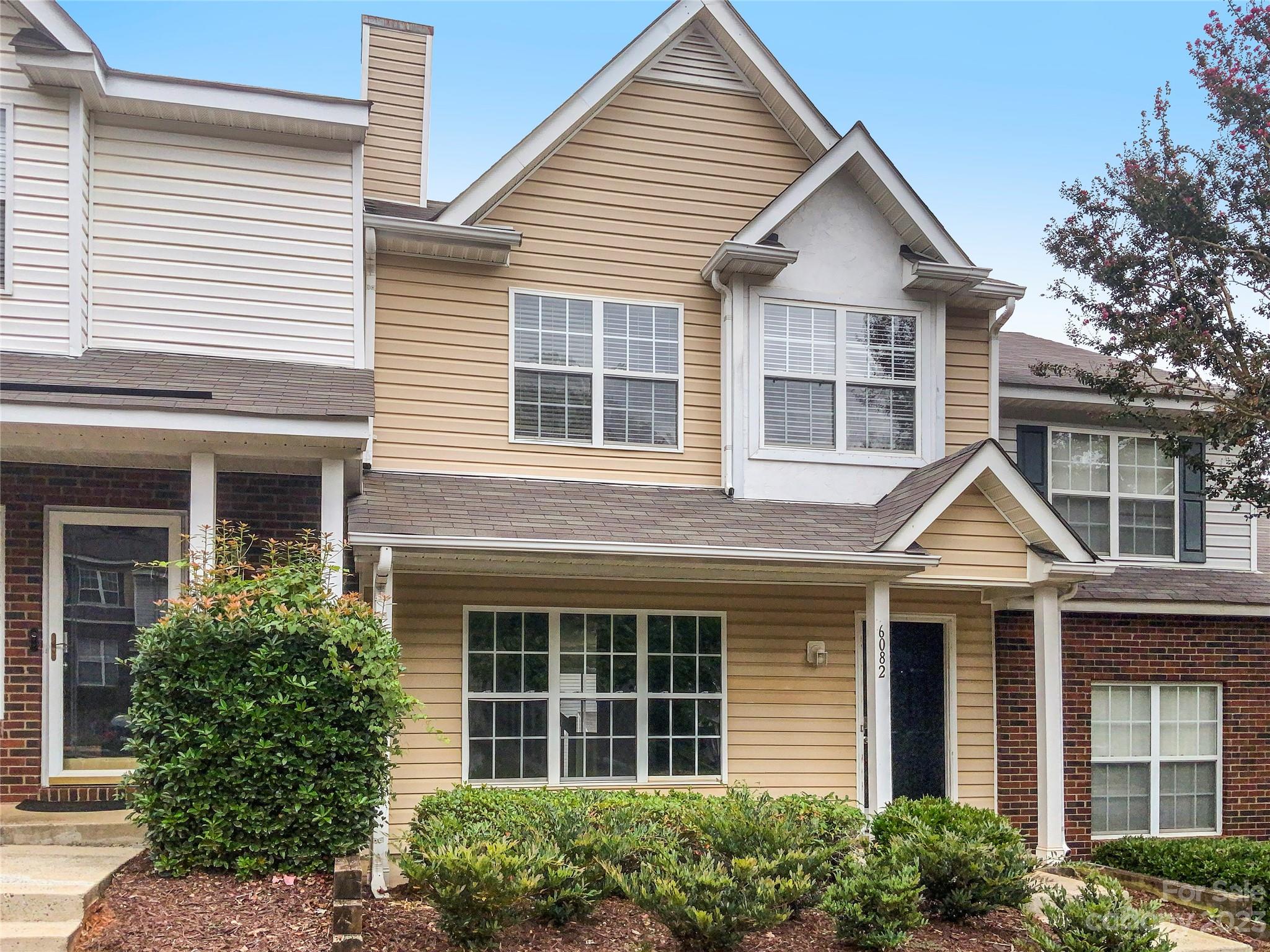 Huntington Ridge - Residential