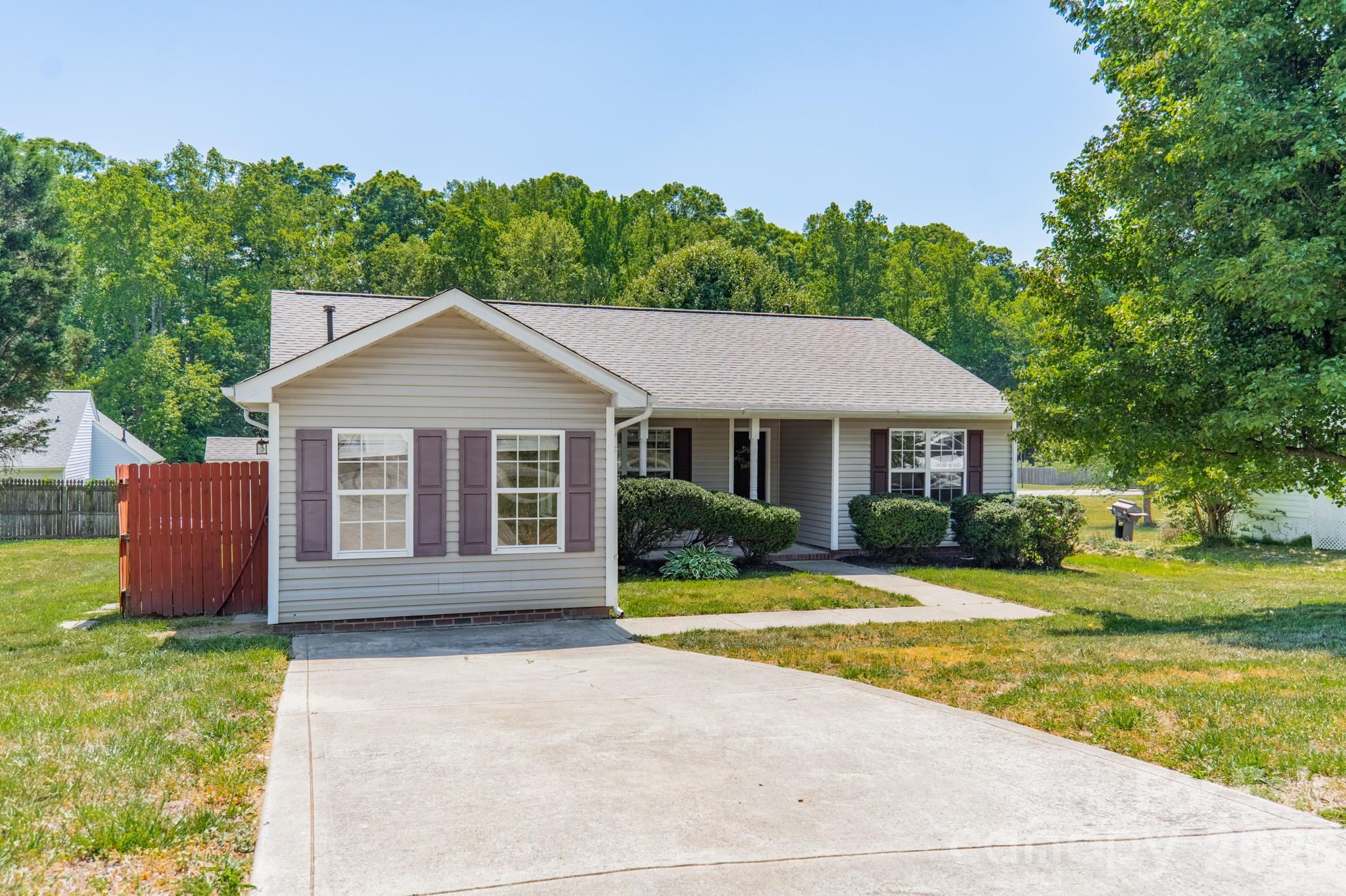 Tall Oaks - Residential
