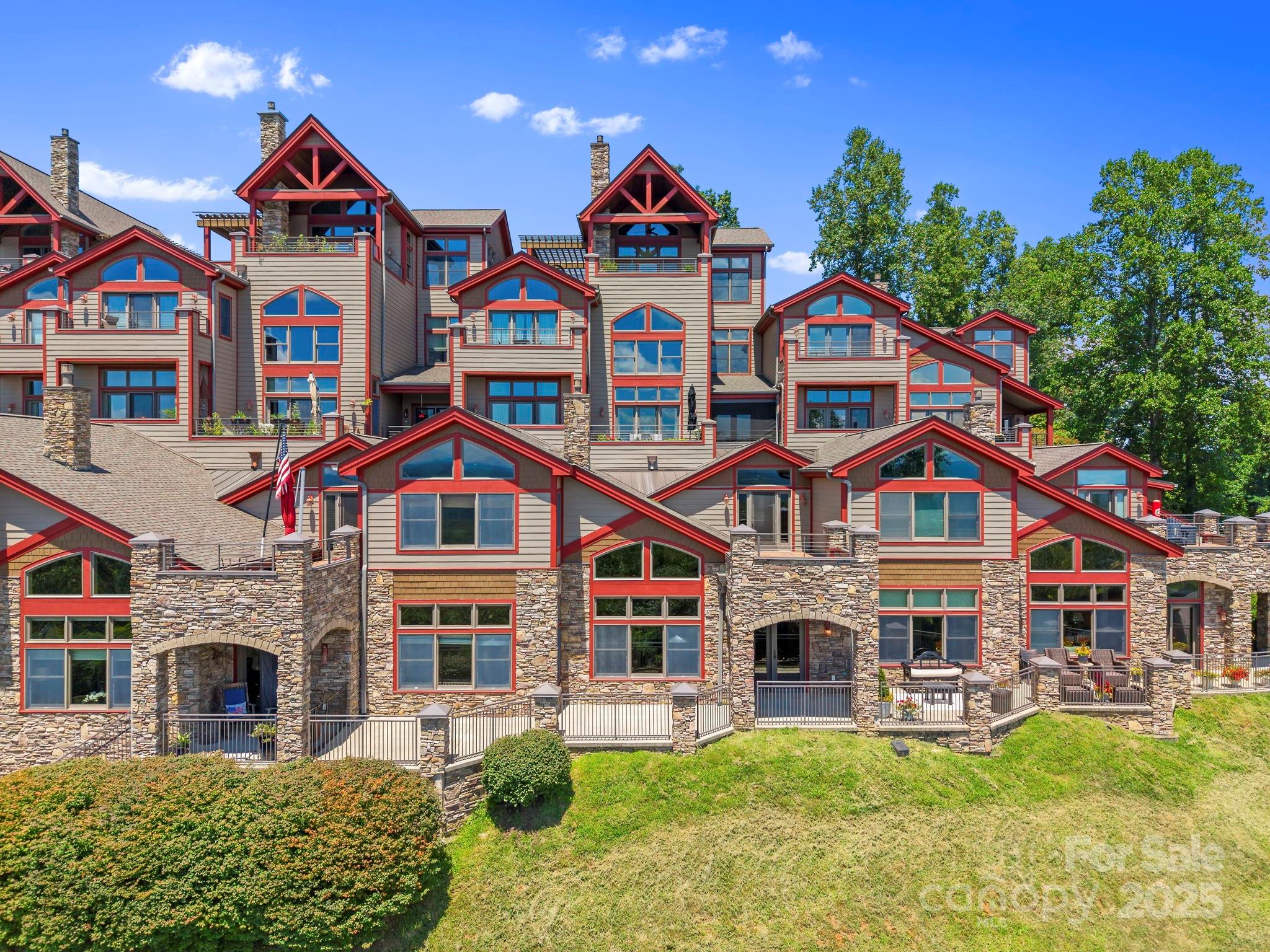 Cirrus Condominiums - Residential