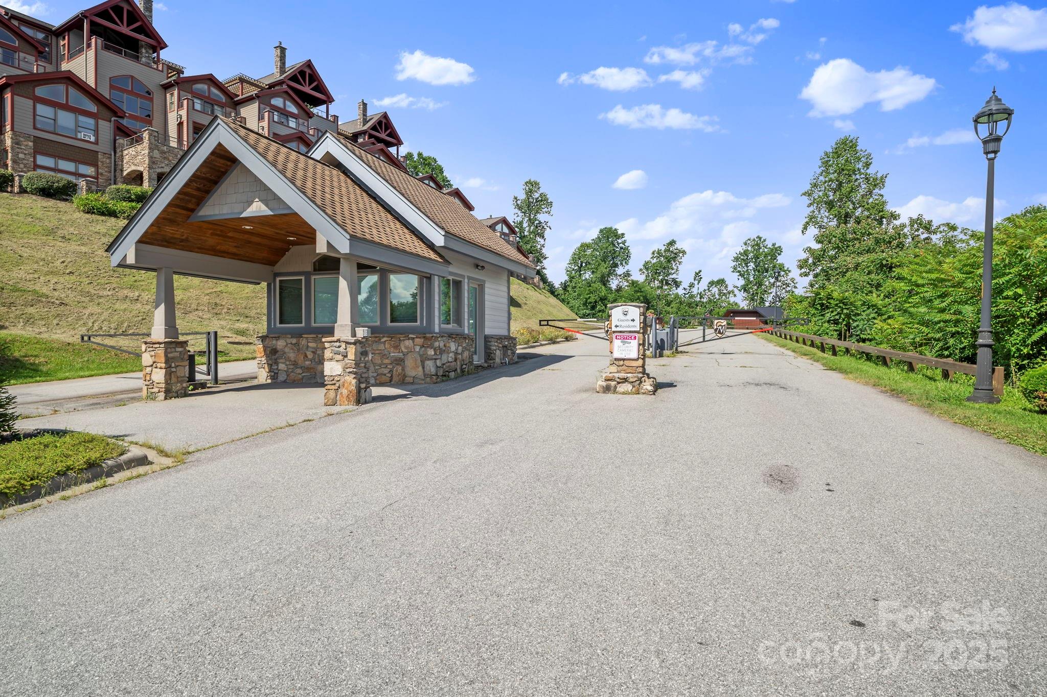 Cirrus Condominiums - Residential