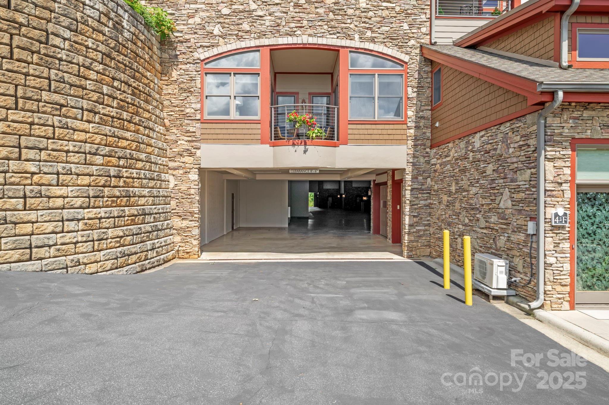 Cirrus Condominiums - Residential