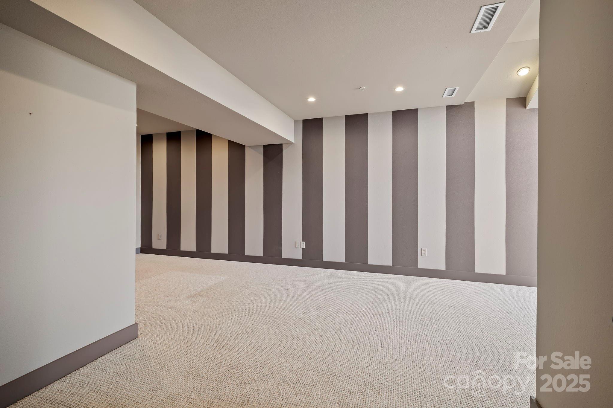 Cirrus Condominiums - Residential