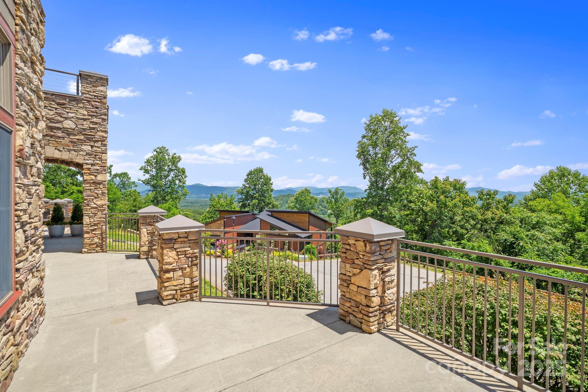 Cirrus Condominiums - Residential