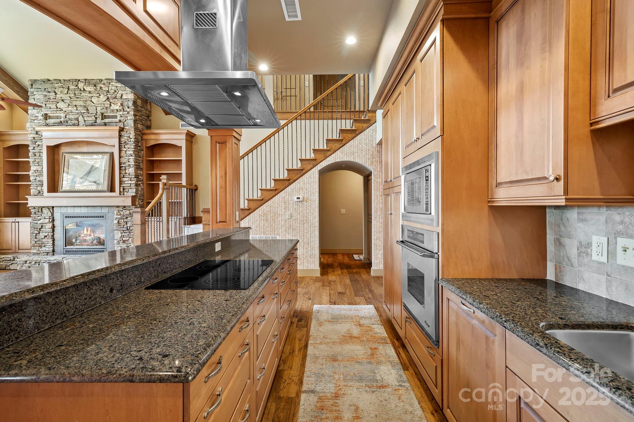 Cirrus Condominiums - Residential