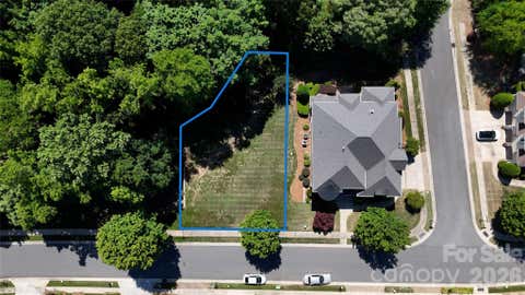 Photo of 6814 Larrisa Court, Charlotte, NC 28226 (MLS # 4380846)