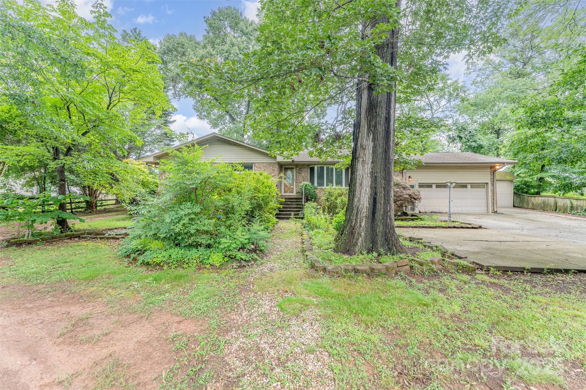 203 Ewing Drive