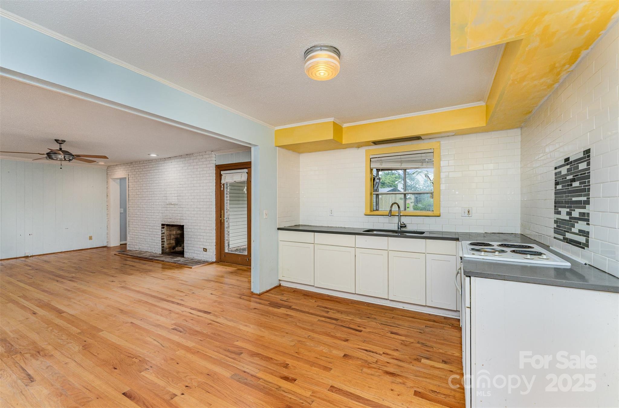 203 Ewing Drive