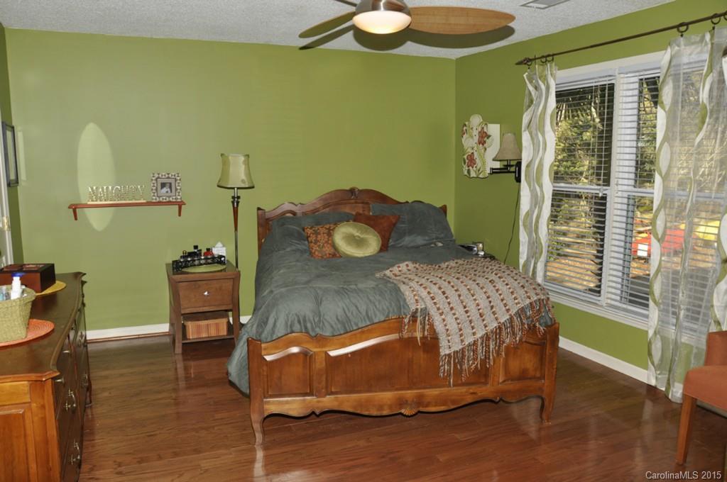 Tega Cay - Residential