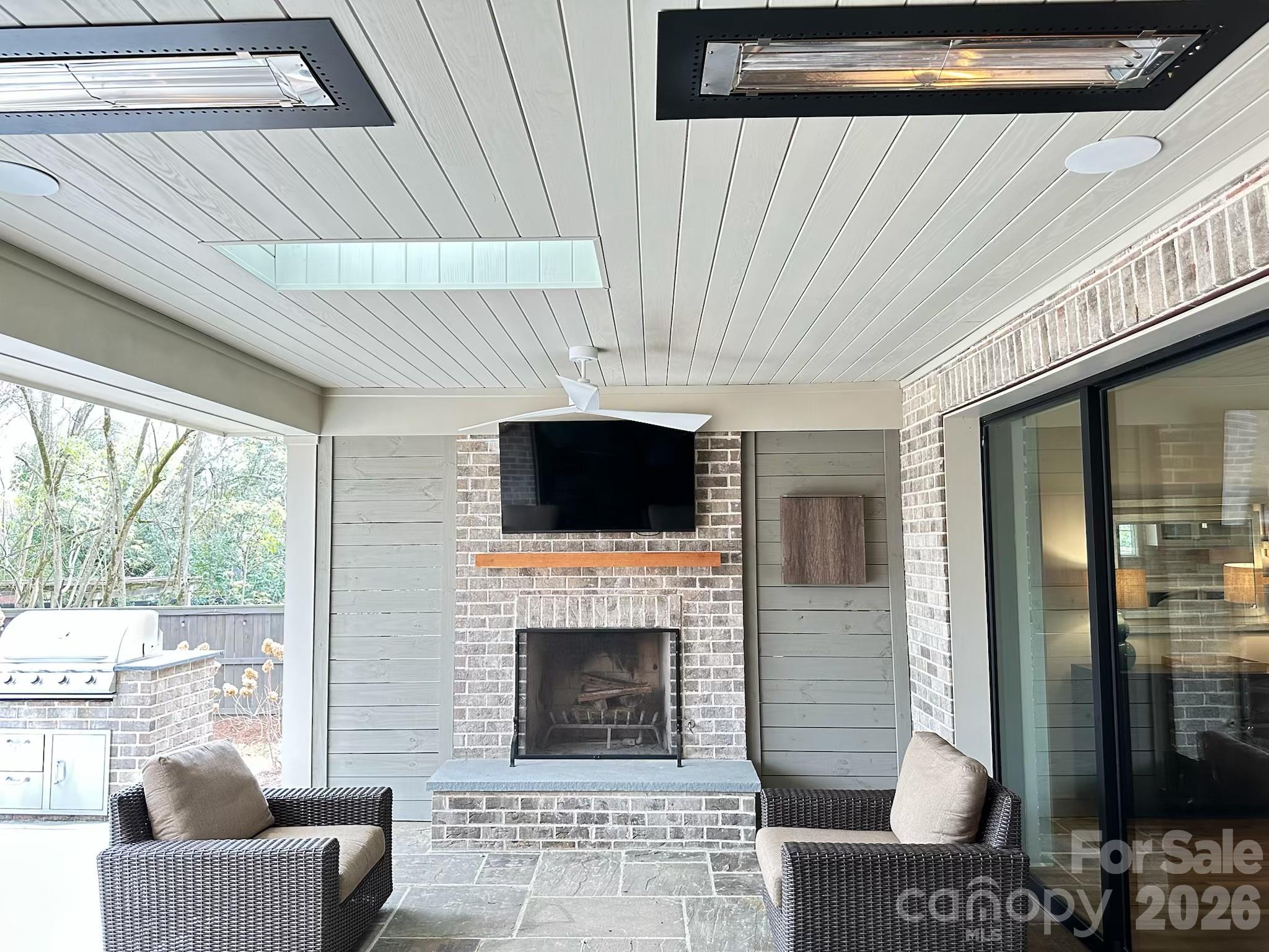 1312 Hazelhurst Avenue