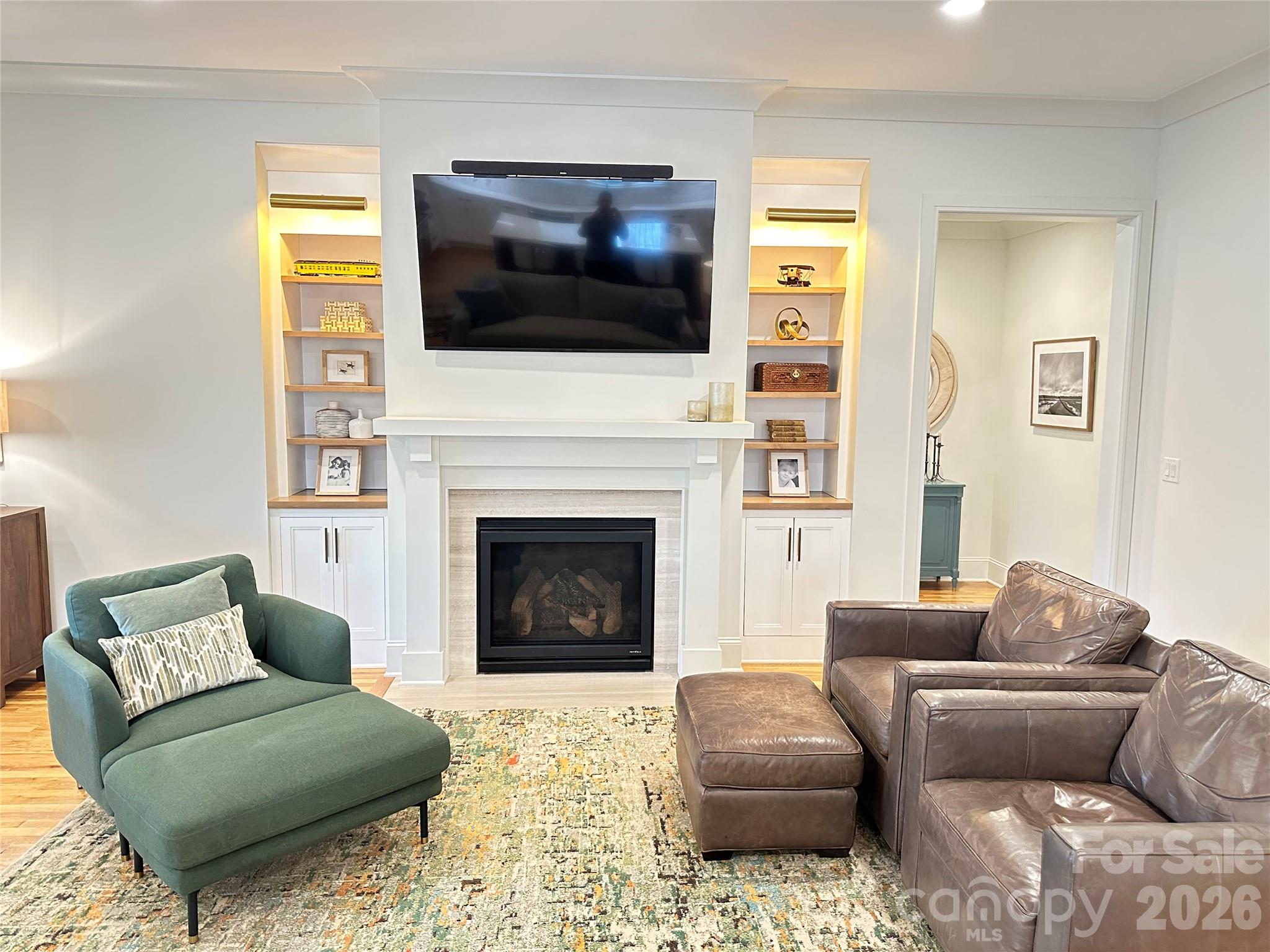 1312 Hazelhurst Avenue