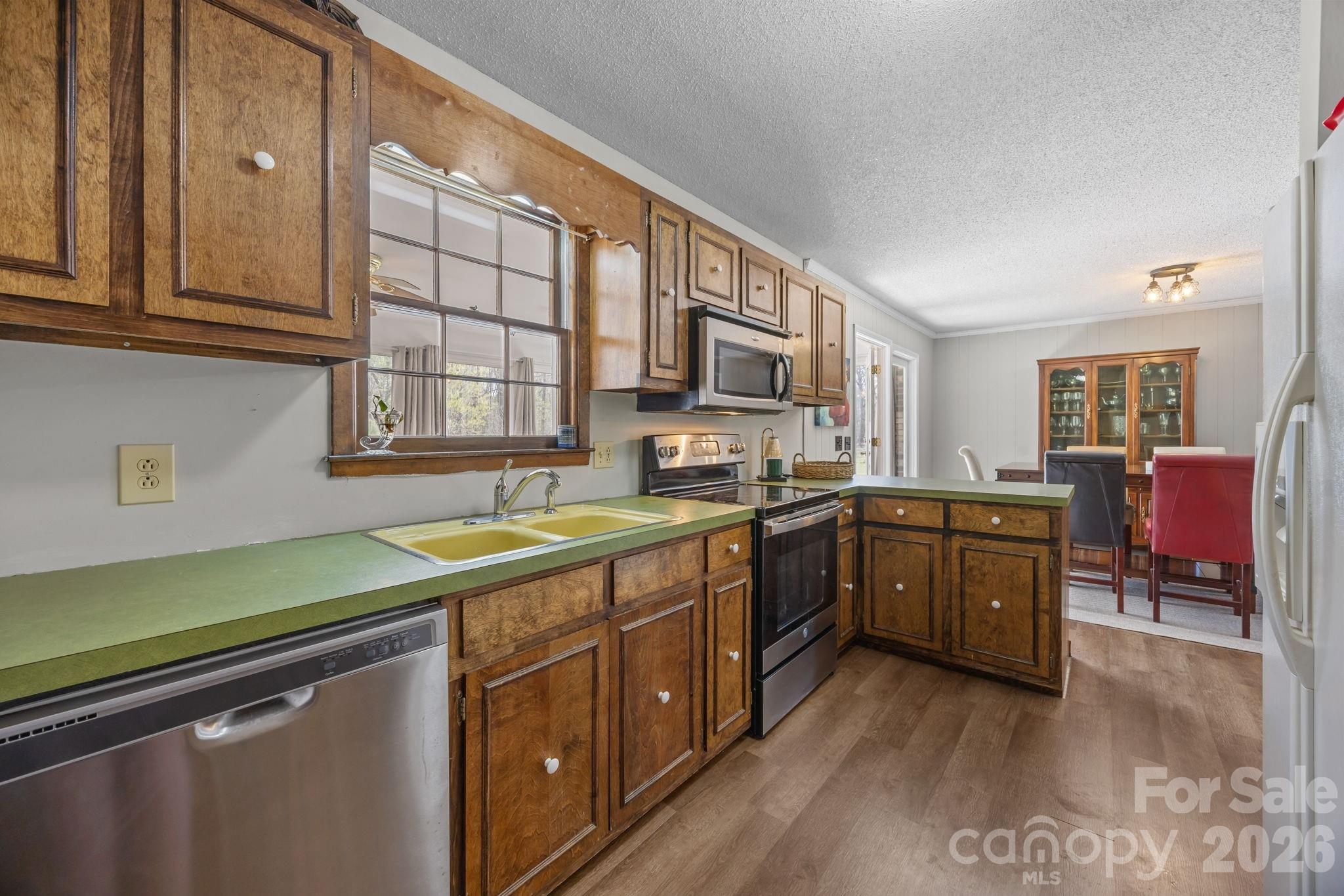 Country Club Estates - Residential