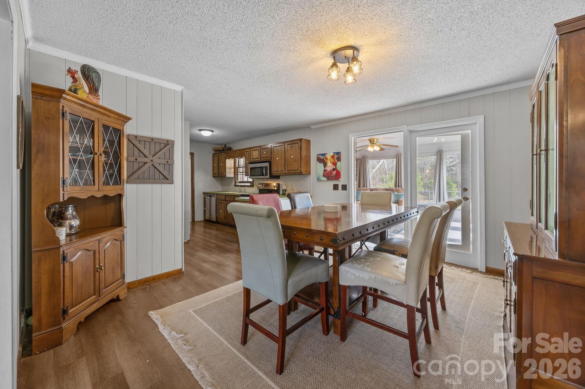 Country Club Estates - Residential