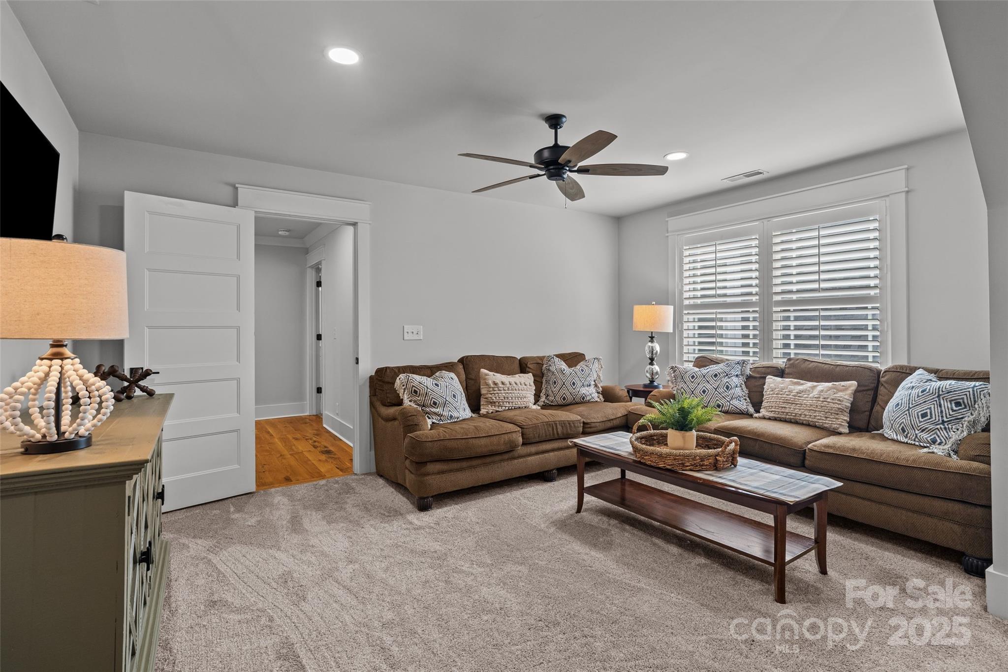 Water Edge - Residential