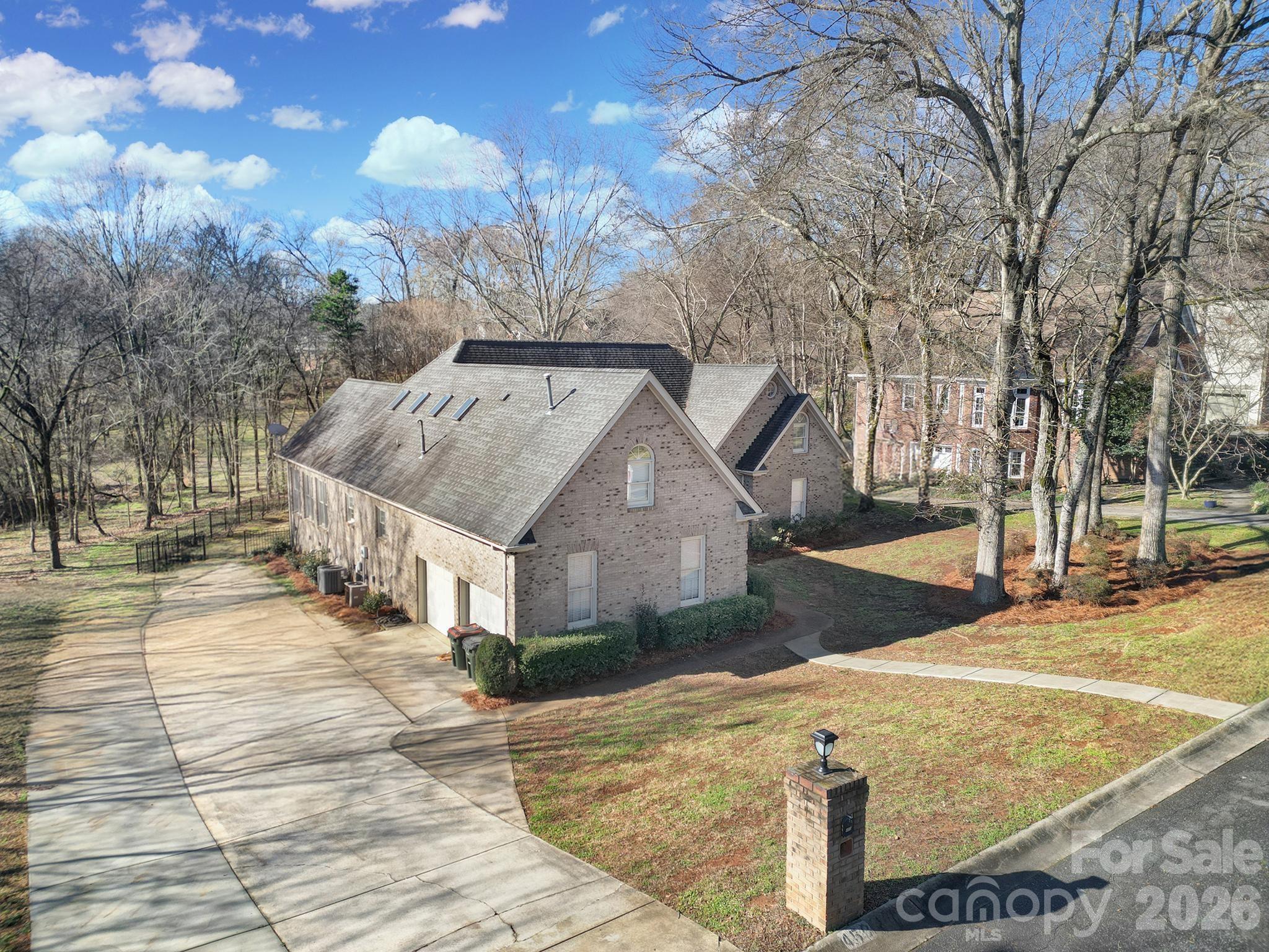 Beacon Knoll - Residential