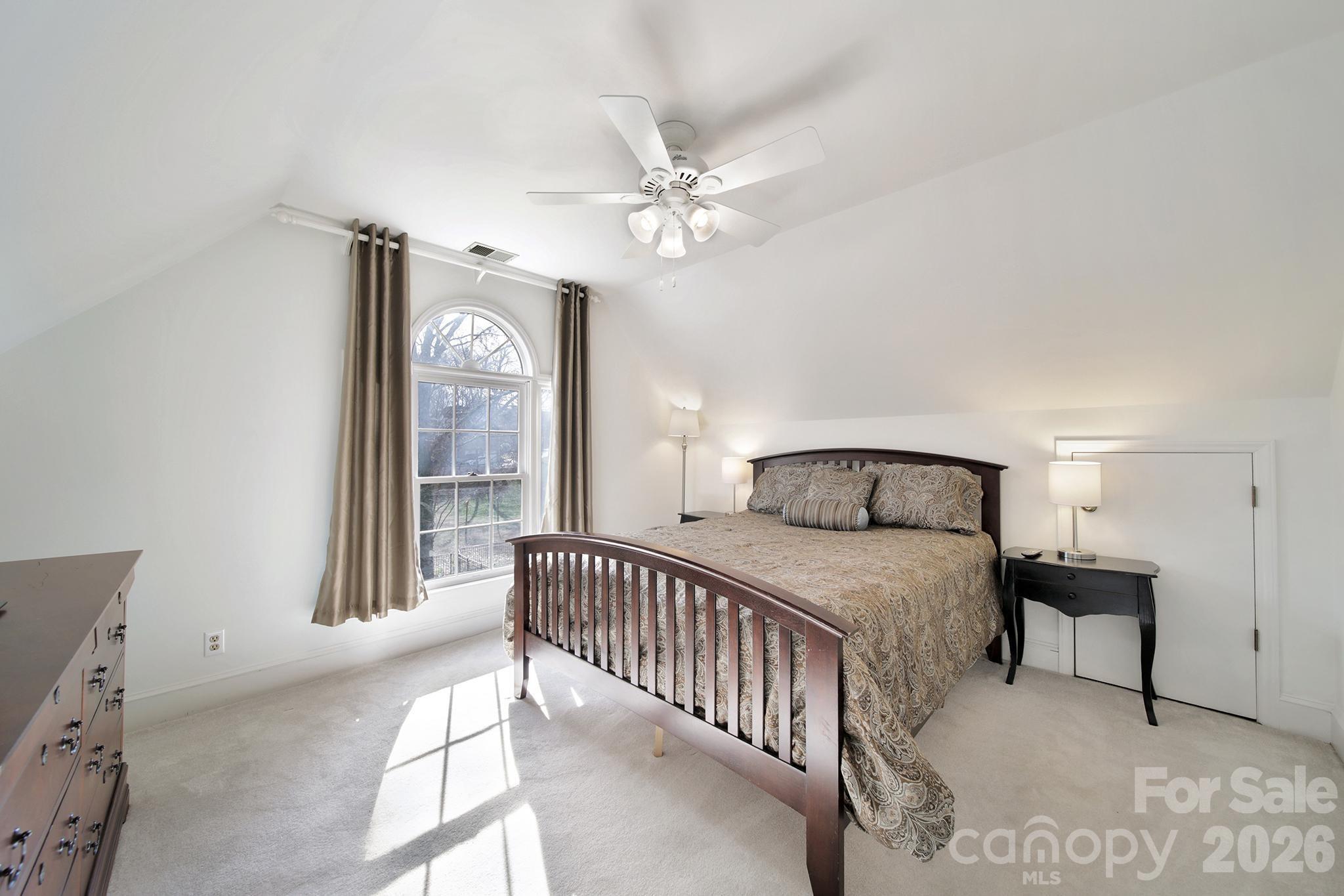 Beacon Knoll - Residential