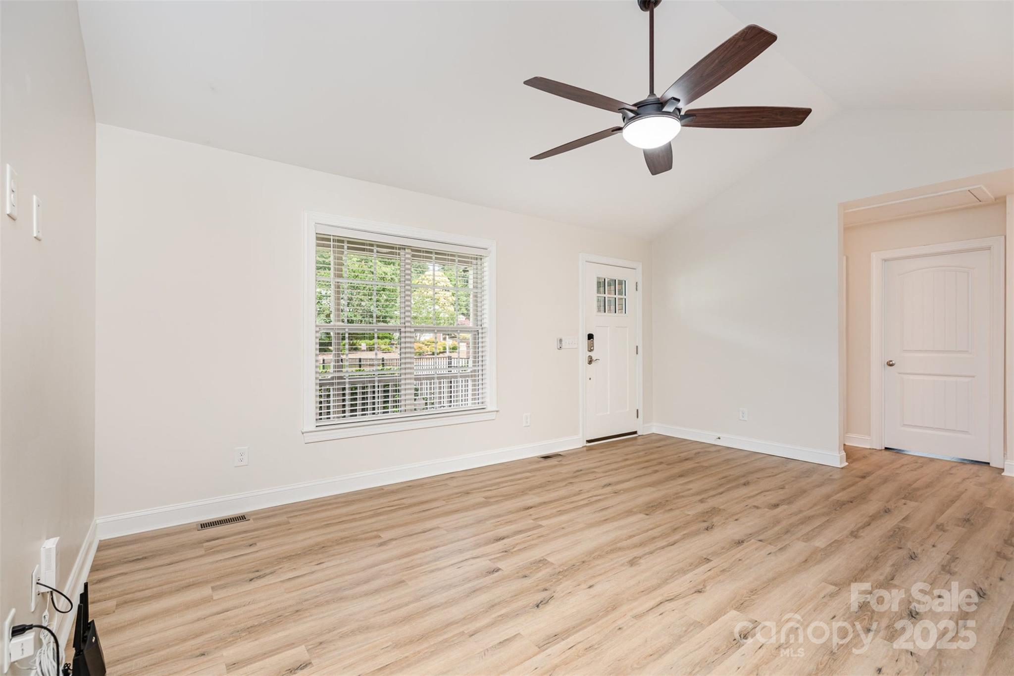 43 Paddington Drive SW