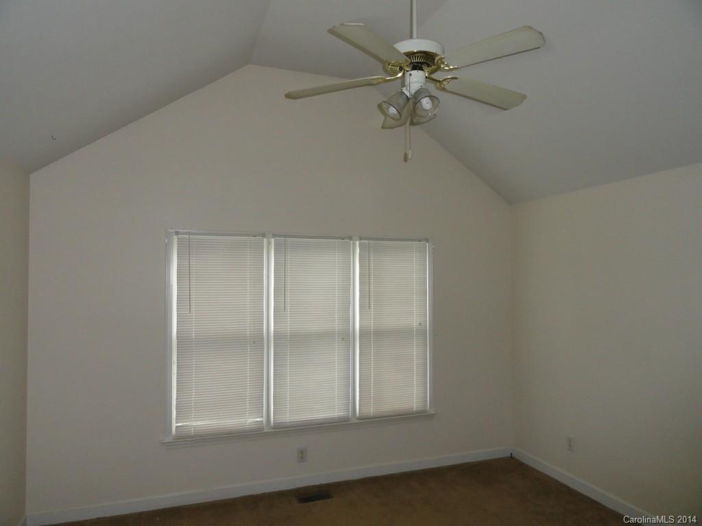 BRISTOL PARK - Residential