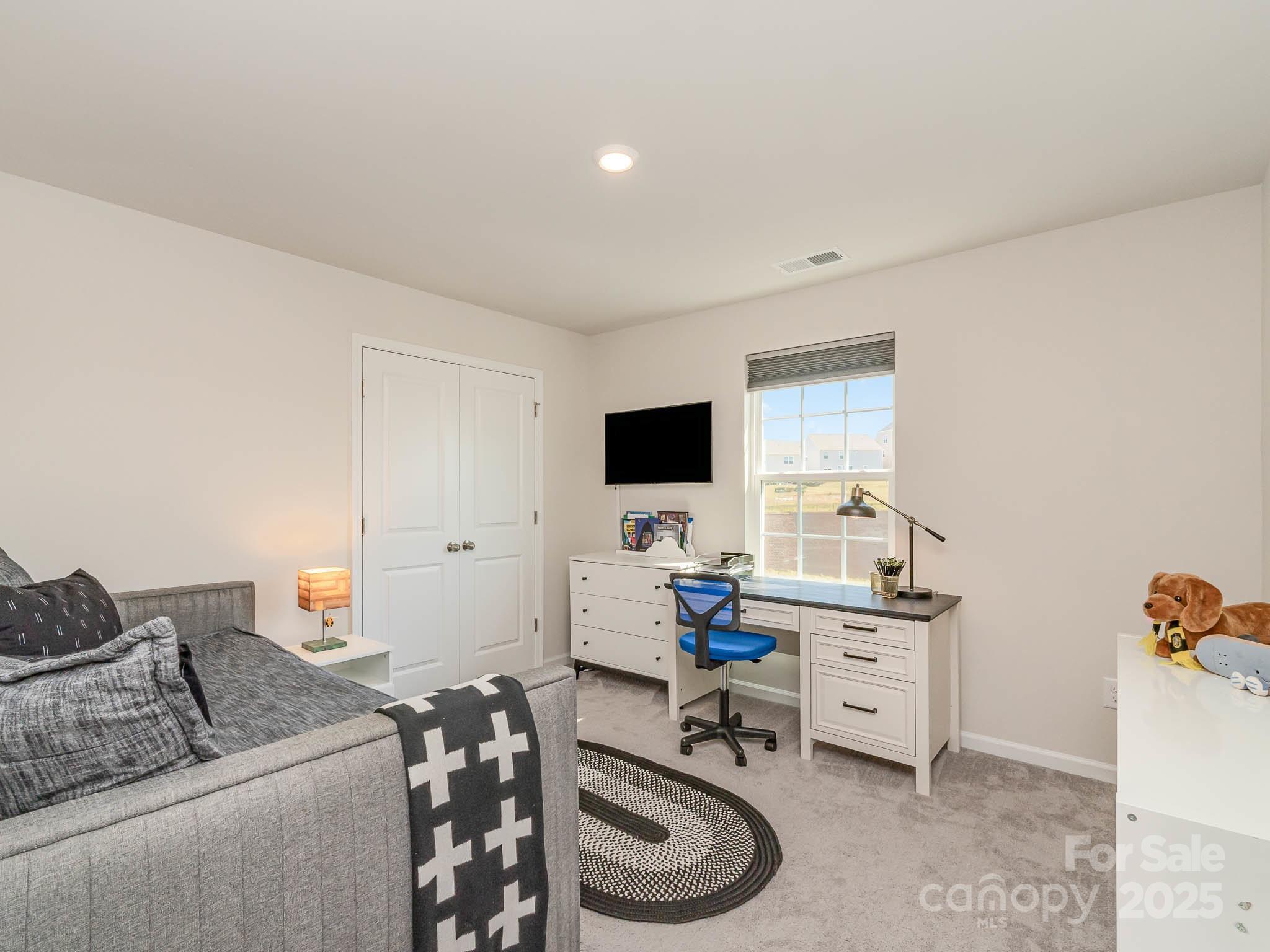 Elizabeth - Residential