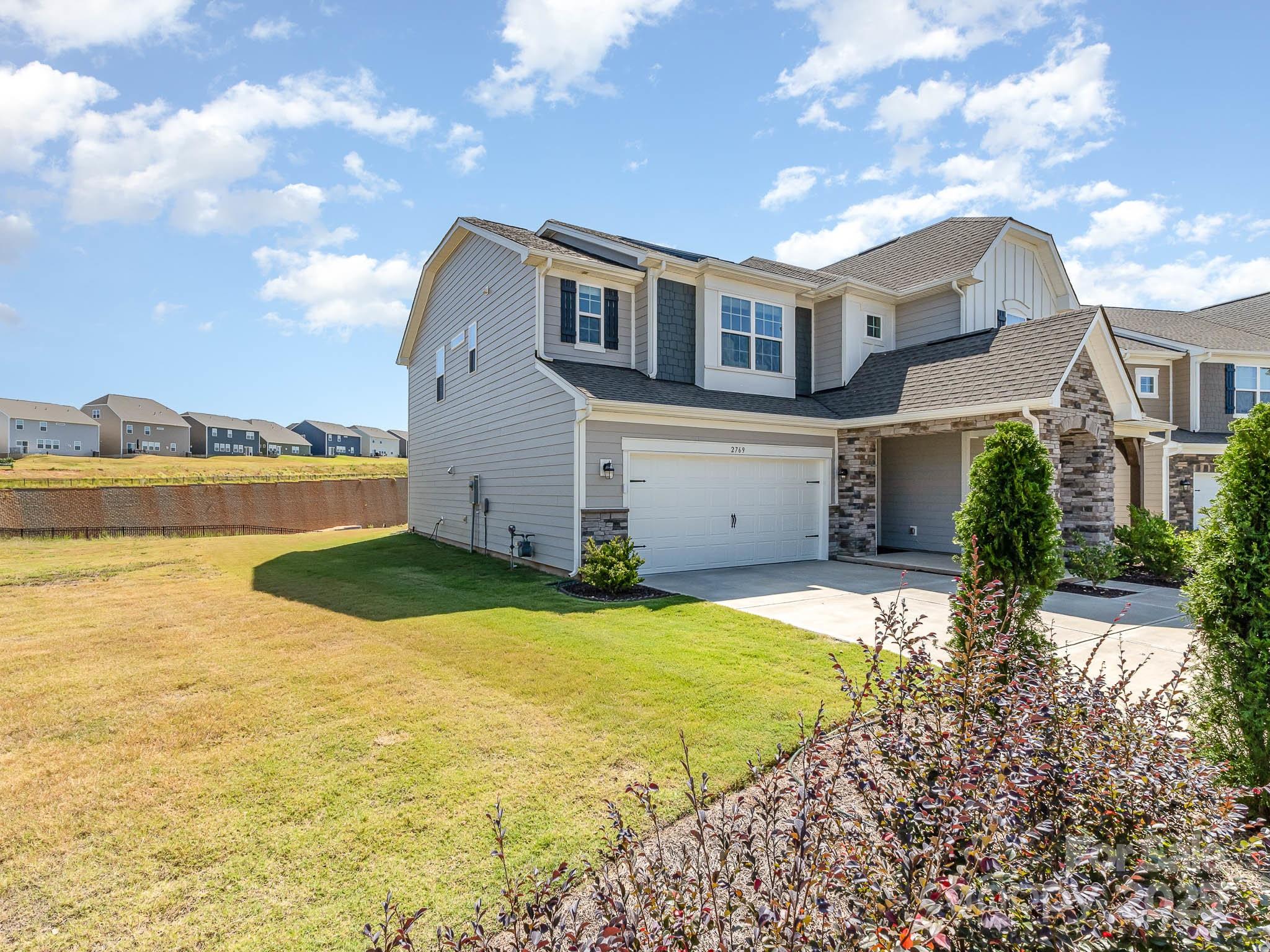 2769 Monument Point Circle