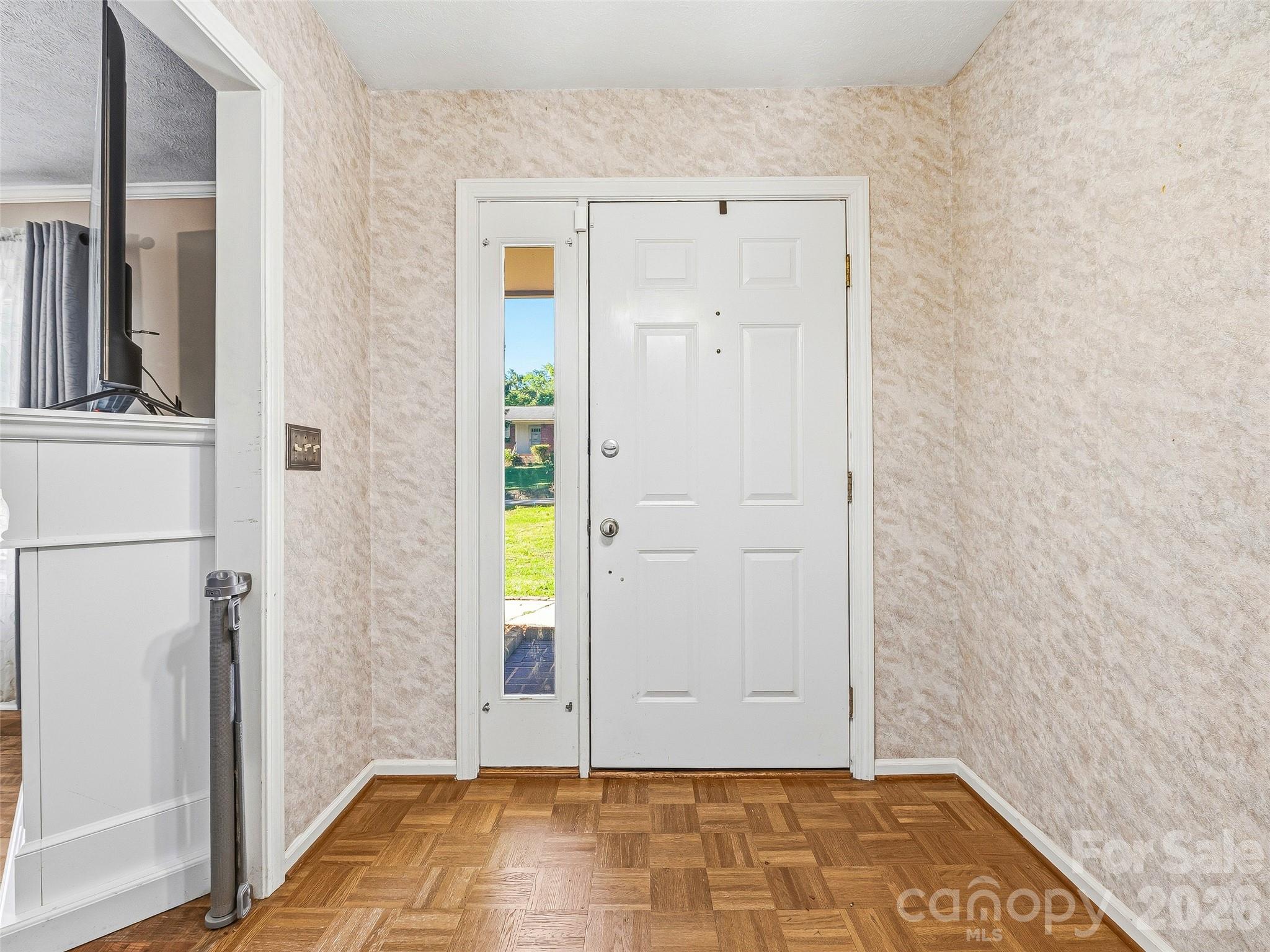 3158 Florida Drive