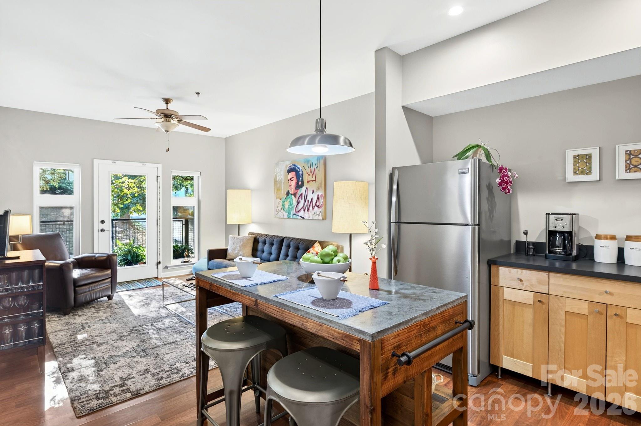 125 Clingman Avenue 103