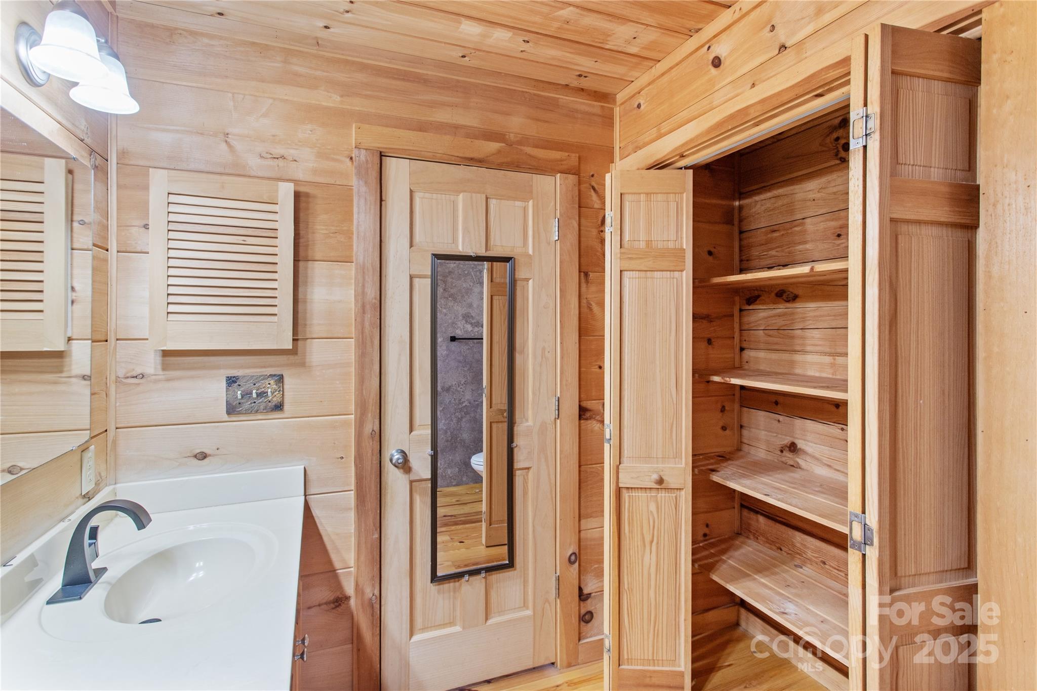 Pinnacle Ridge - Residential