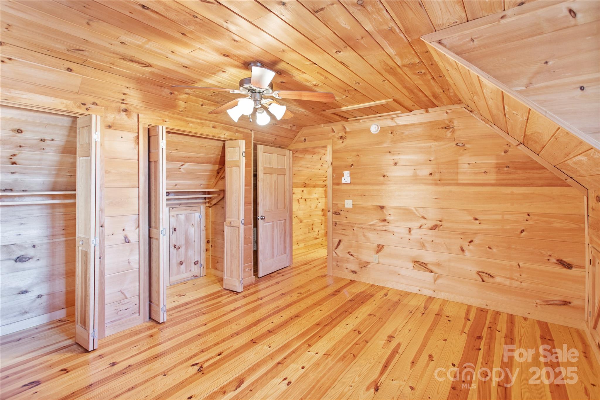 Pinnacle Ridge - Residential