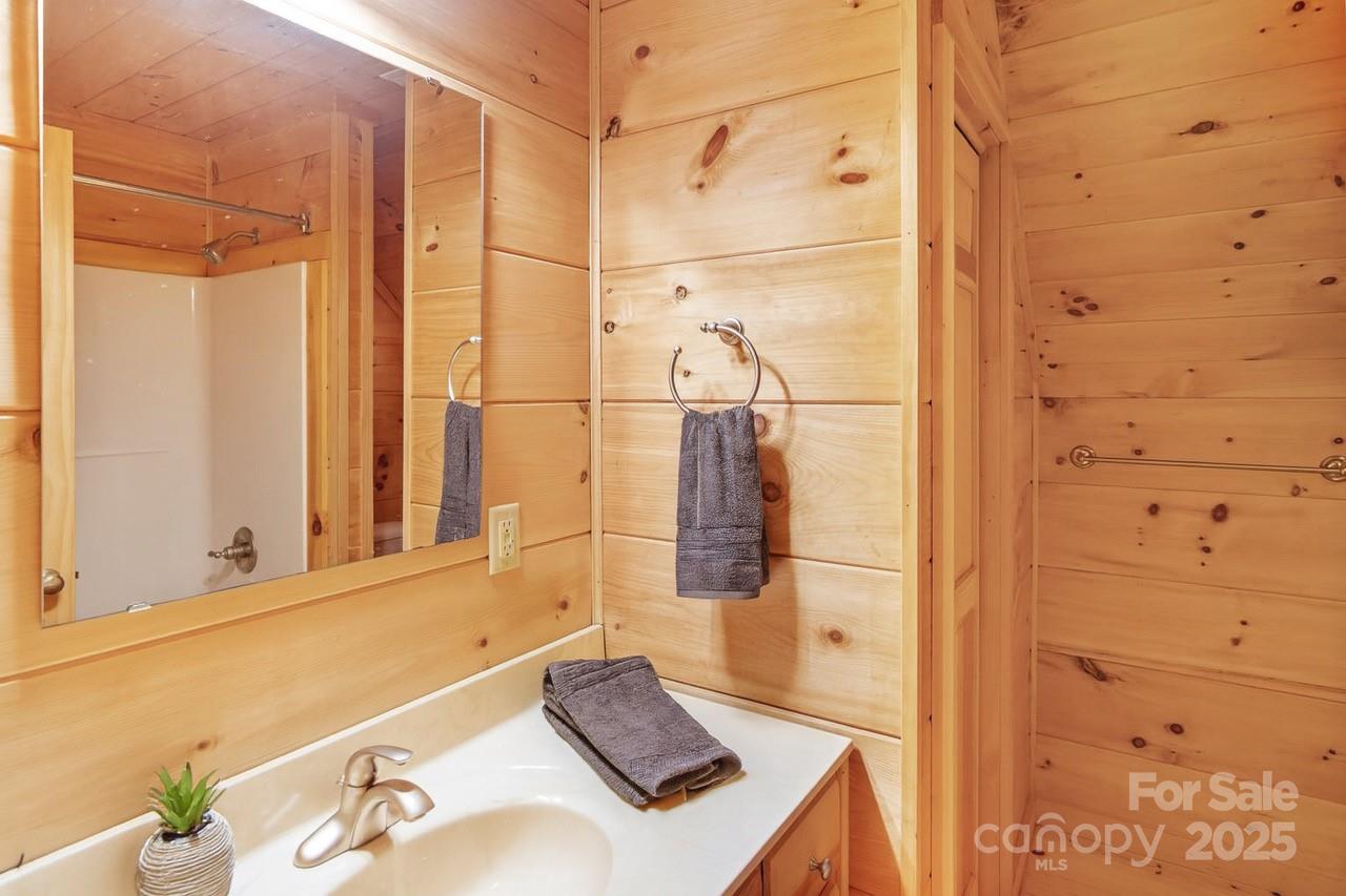 Pinnacle Ridge - Residential