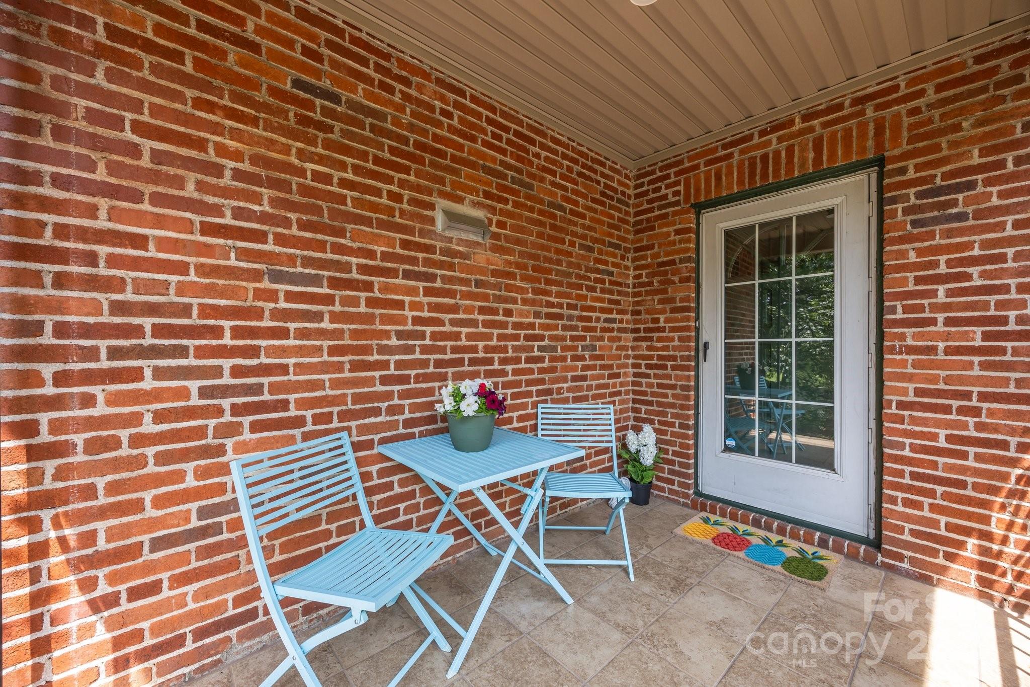 2 Enka Orchard Street