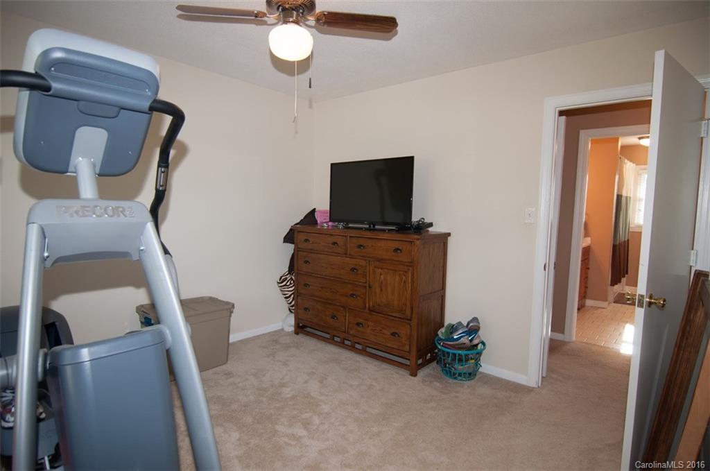 Broadview Acres - Residential