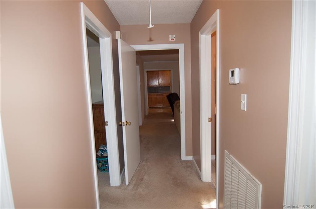 Broadview Acres - Residential