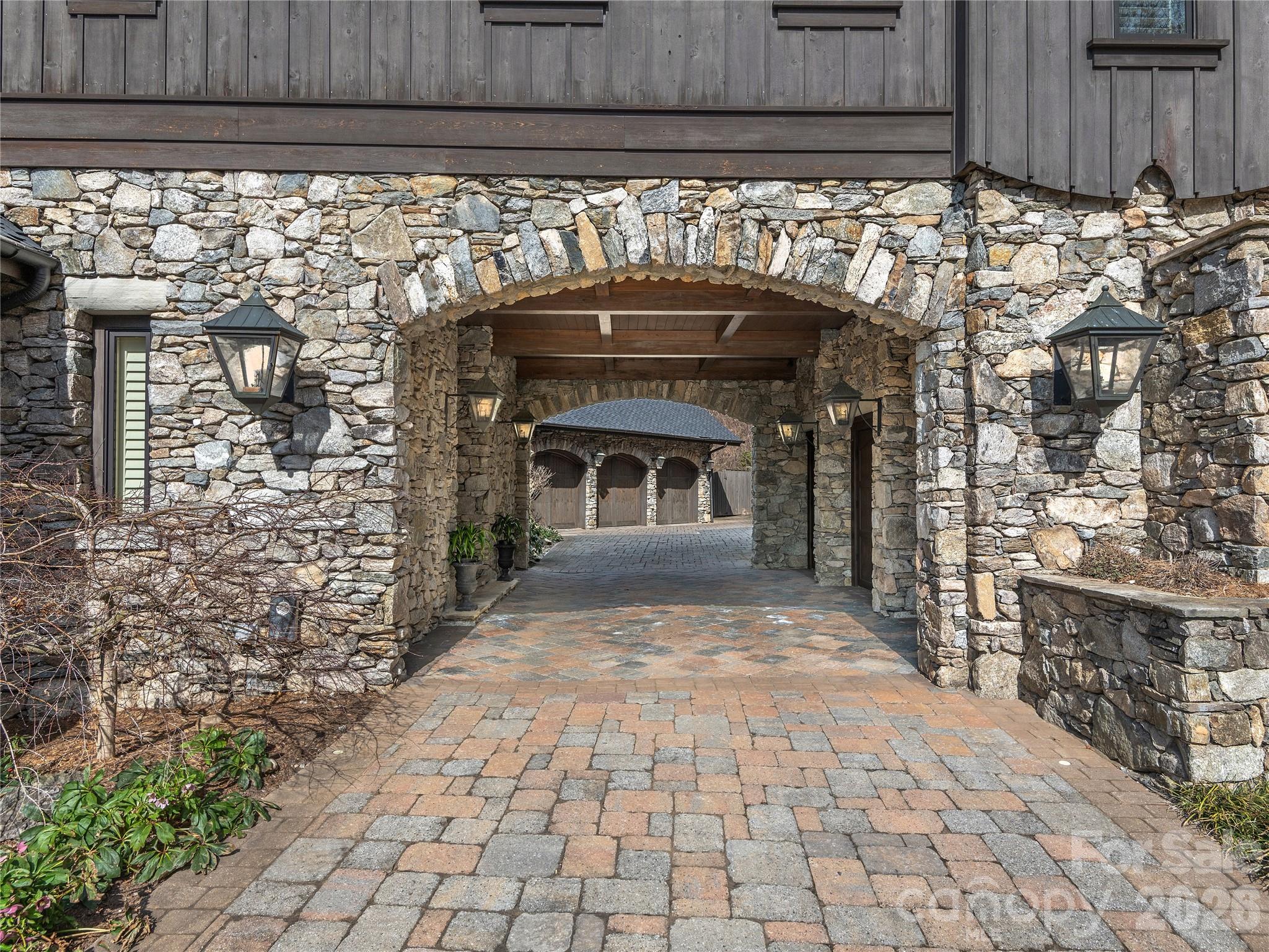 434 Coopers Hawk Drive