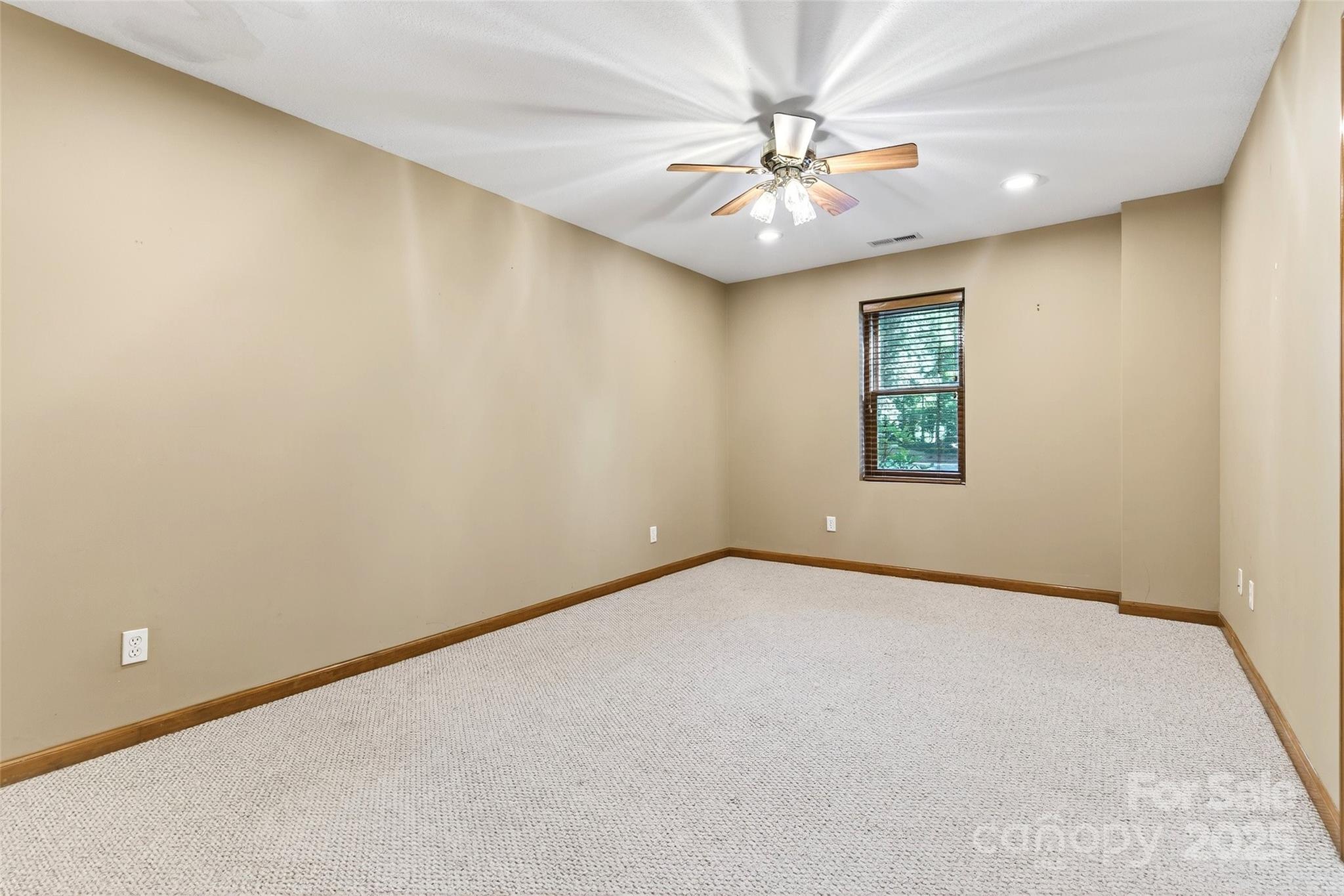 Linville Falls Mountain Club and Preserve - Residential