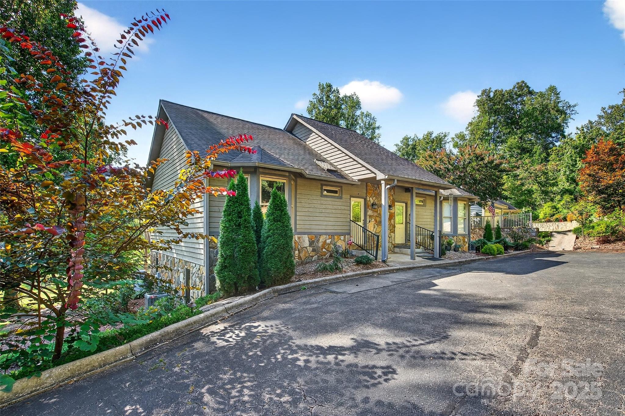 307 #7 Blue Ridge Drive S