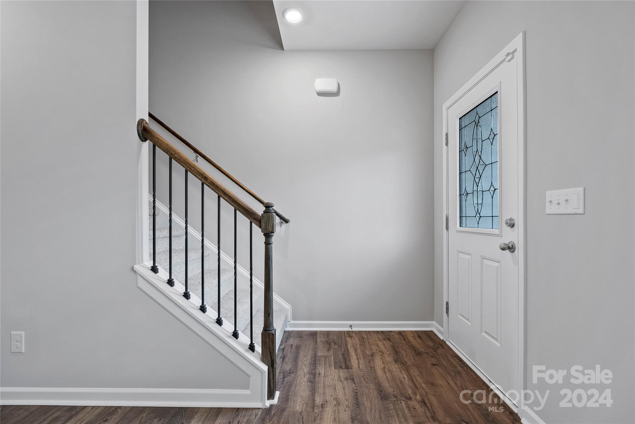 Lanier Village - Residential