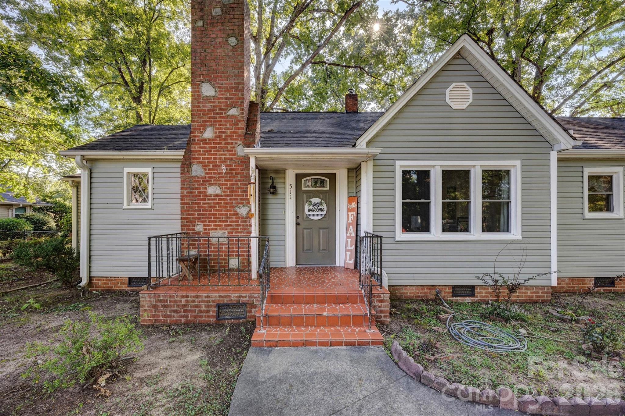 511 Woodside Drive