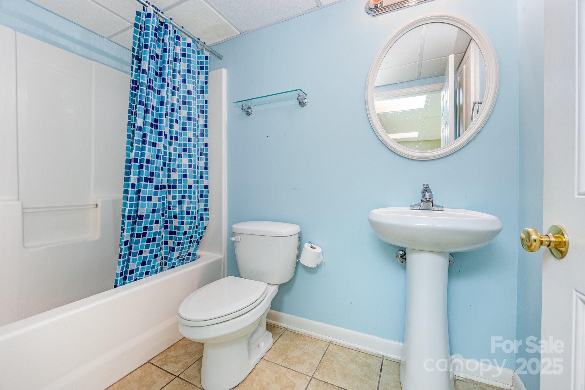 Forest Drive - Residential