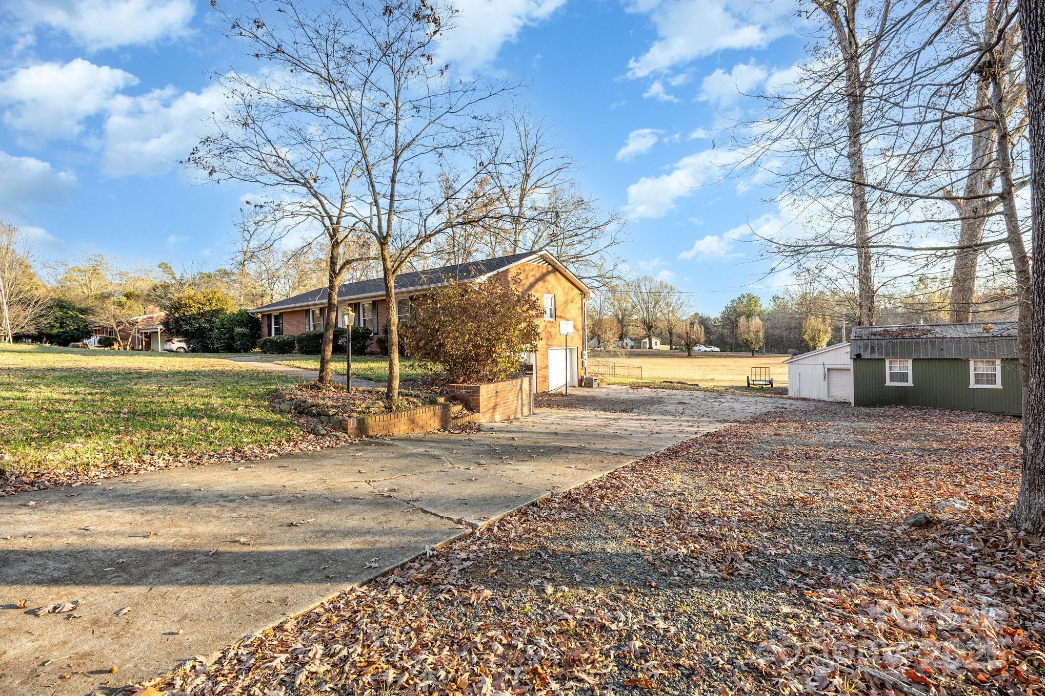 Forest Drive - Residential