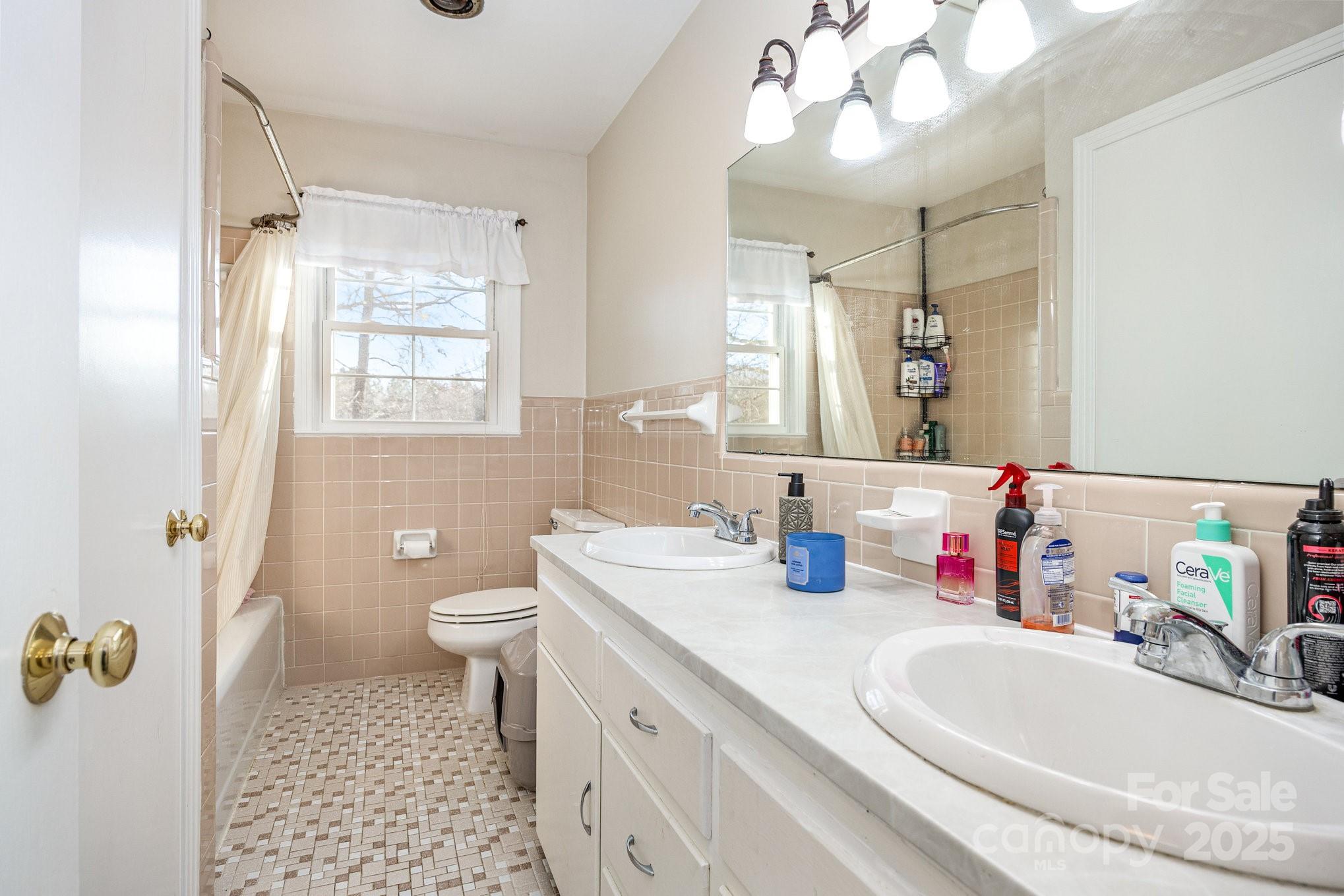 Forest Drive - Residential